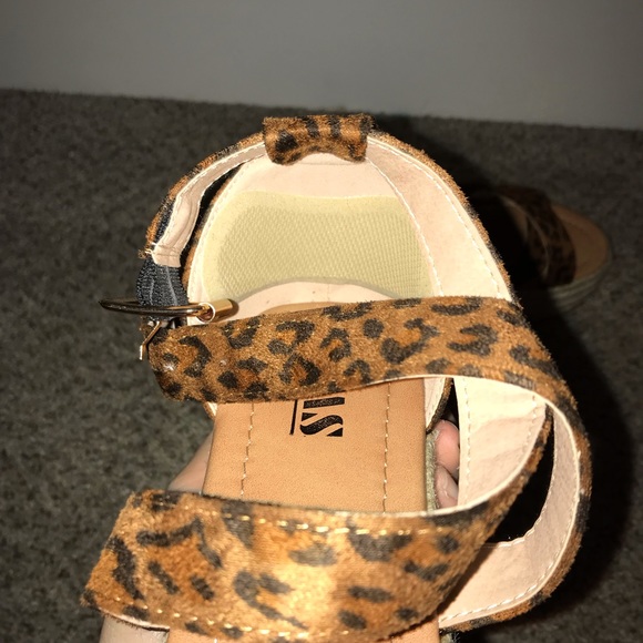 AWS LEOPARD FLATFORMS - Picture 5 of 8